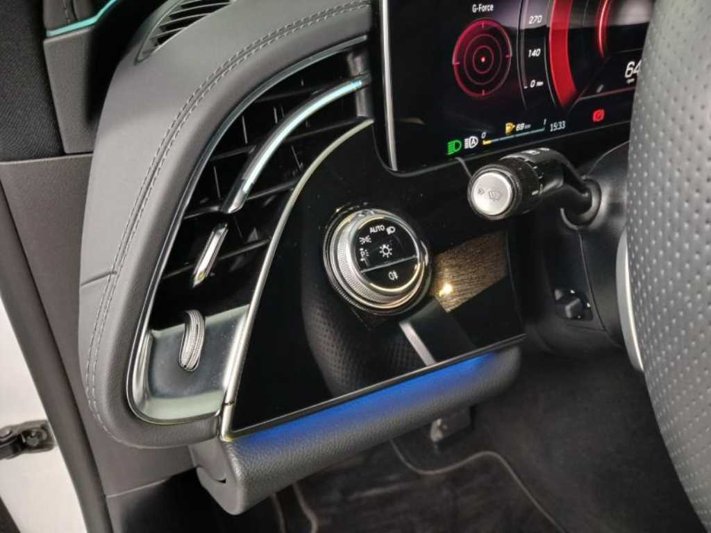 Mercedes Benz E class - Vista 12