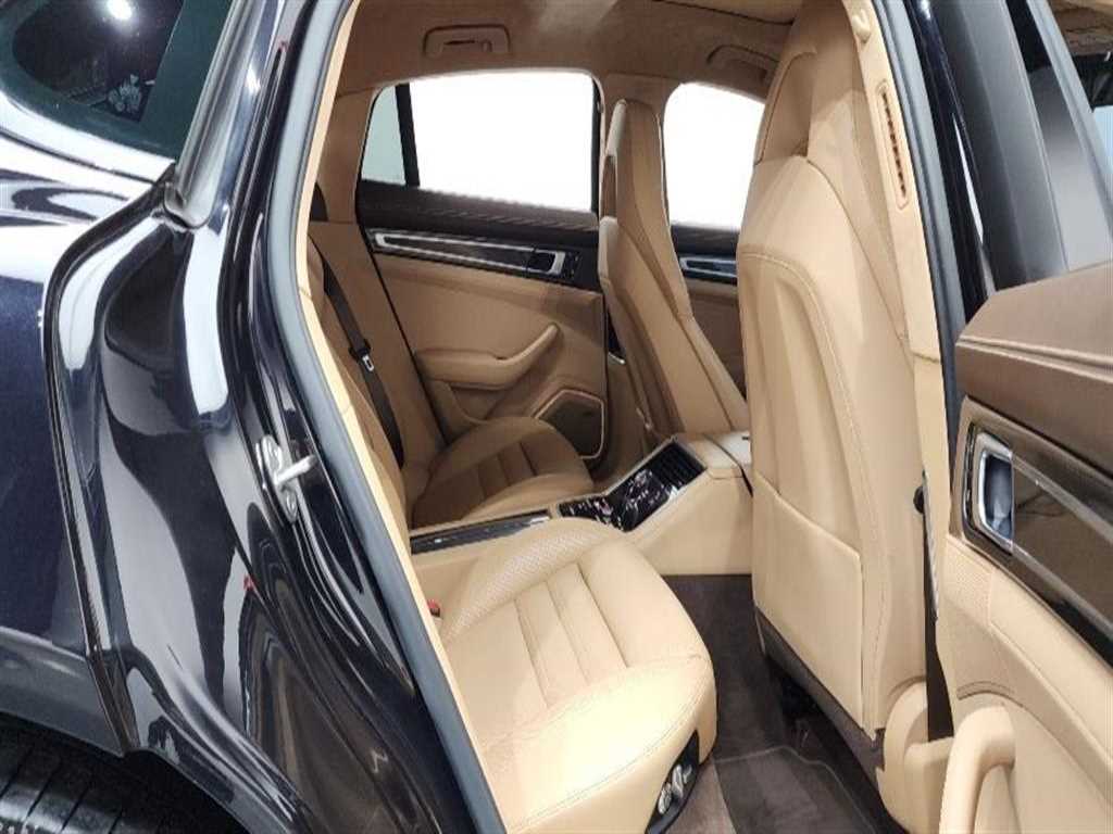 Porsche Panamera - Vista 12
