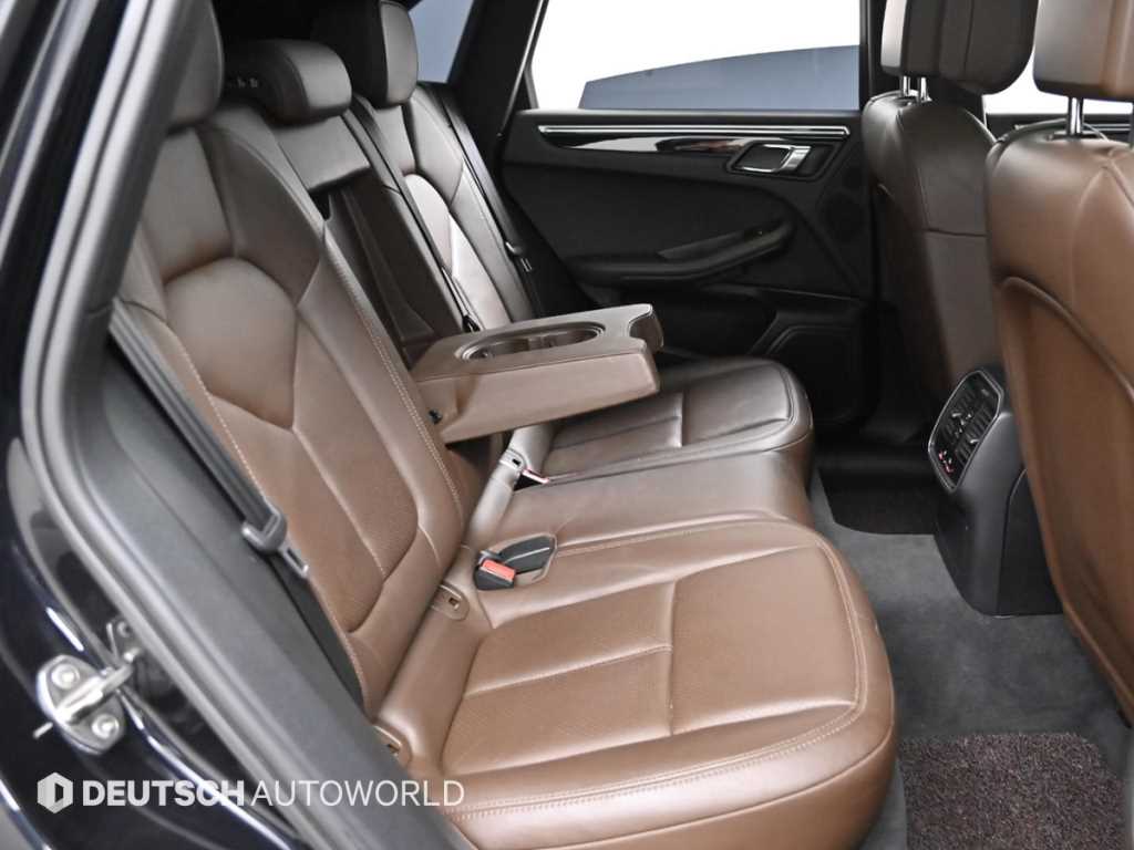 Porsche Macan - Vista 12