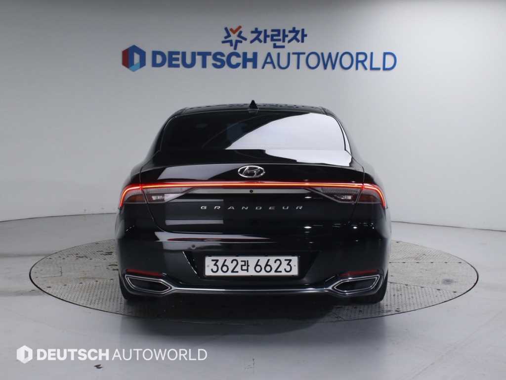 HYUNDAI Grandeur - Vista 4