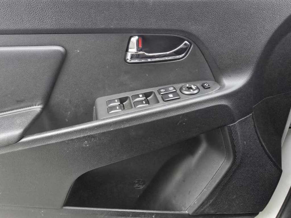 KIA Sportage - Vista 12