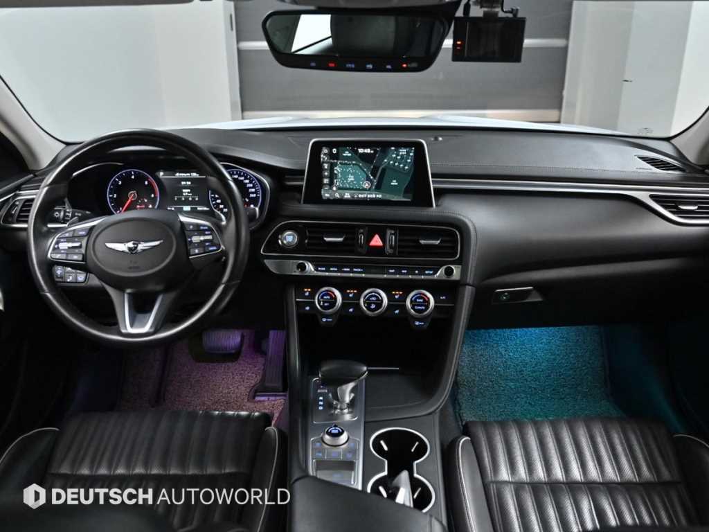 Genesis G70 - Vista 7