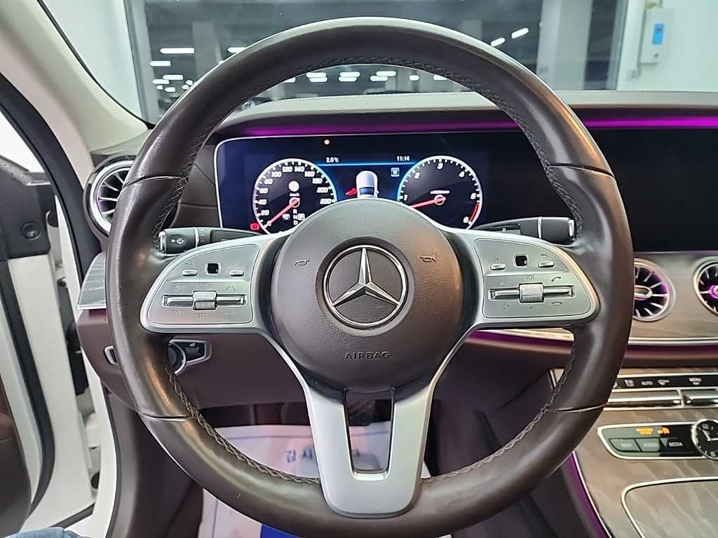 Mercedes Benz CLS Class - Vista 9