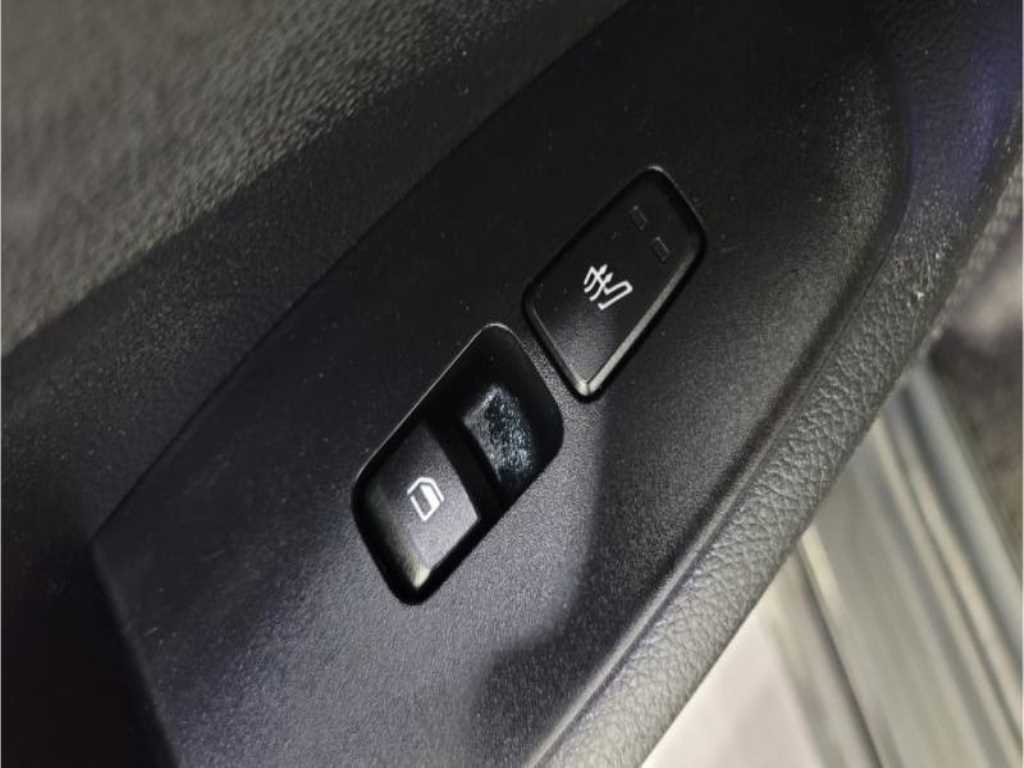 KIA Seltos - Vista 11