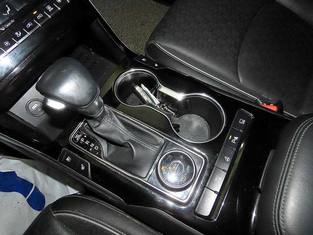 KIA Mohave - Vista 12