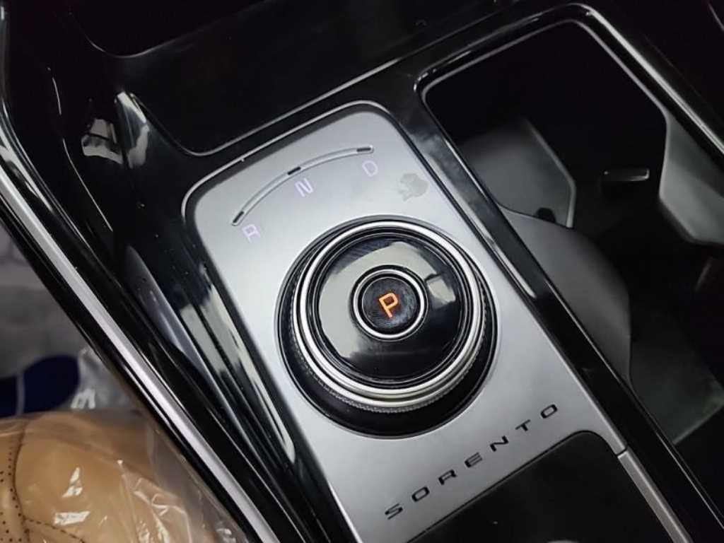 KIA Sorento - Vista 8