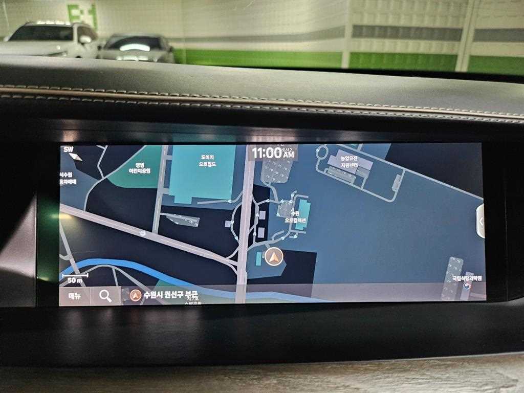 Genesis G90 - Vista 12