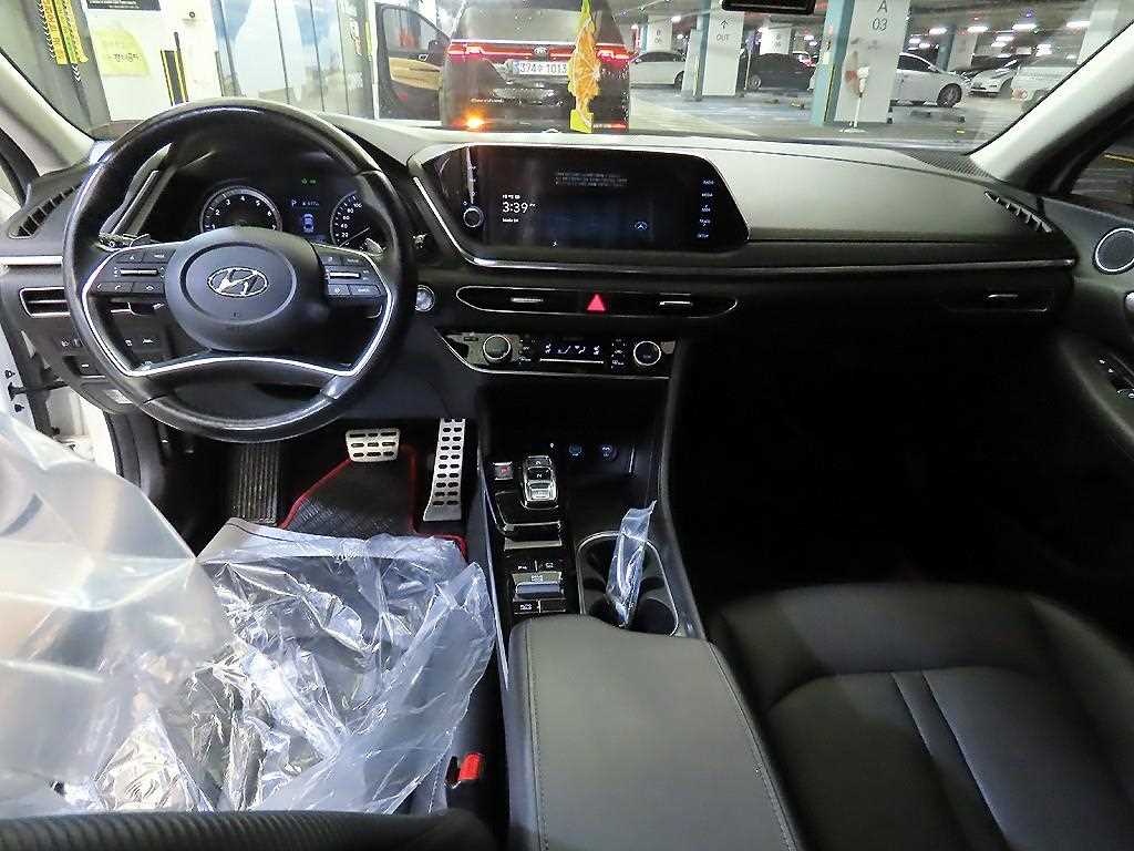 HYUNDAI Sonata - Vista 10