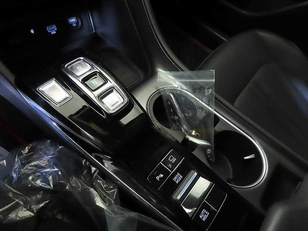 HYUNDAI Sonata - Vista 12