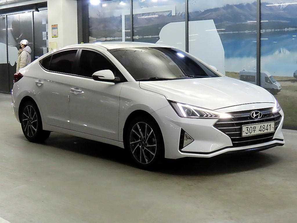 HYUNDAI Avante 2020 Blanco - Importación desde Corea - HF Imports Iquique - Foto 1