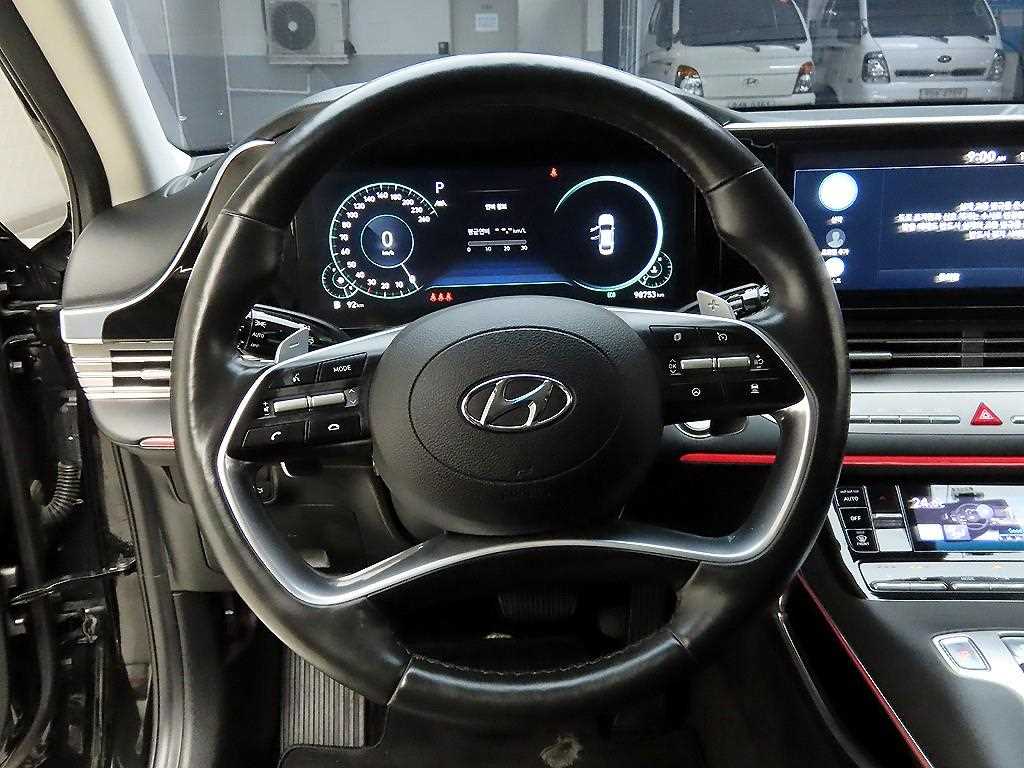 HYUNDAI Grandeur - Vista 8