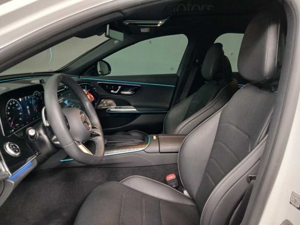 Mercedes Benz E class - Vista 7