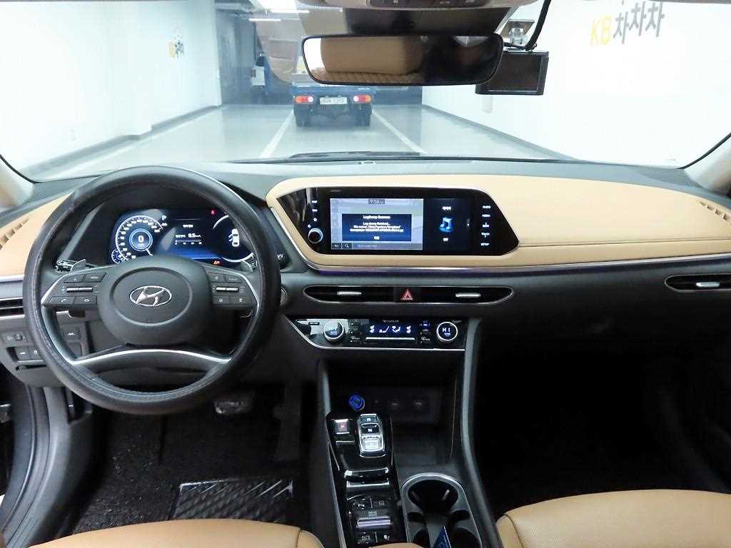 HYUNDAI Sonata - Vista 7