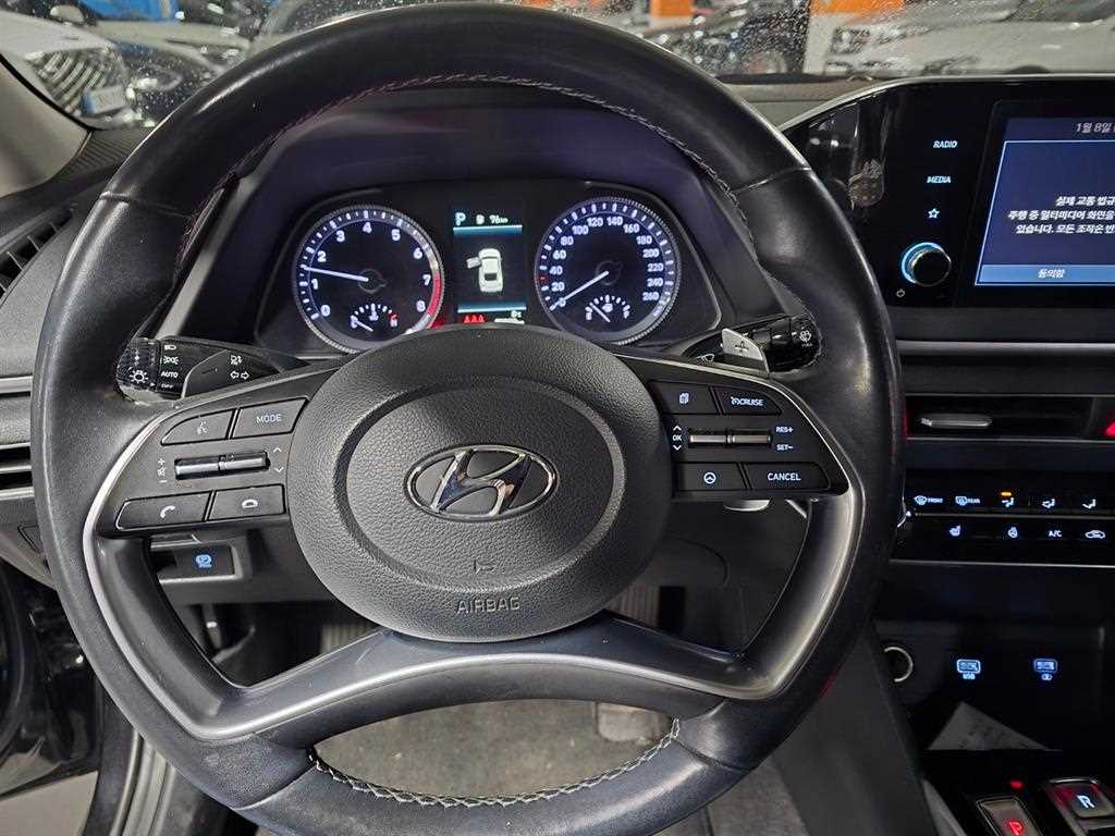 HYUNDAI Sonata - Vista 6