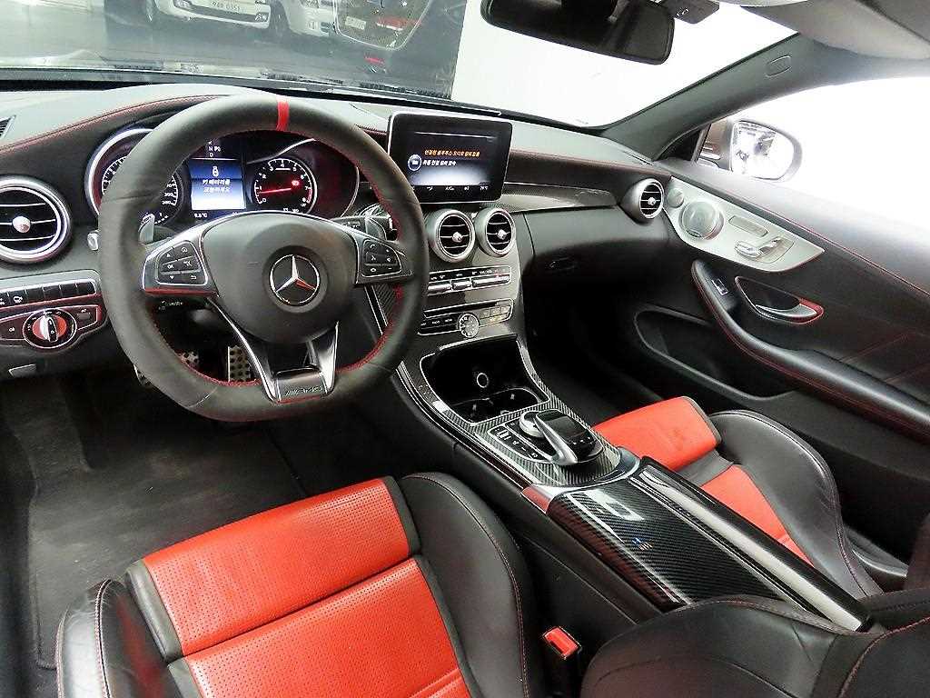 Mercedes Benz C Class - Vista 9