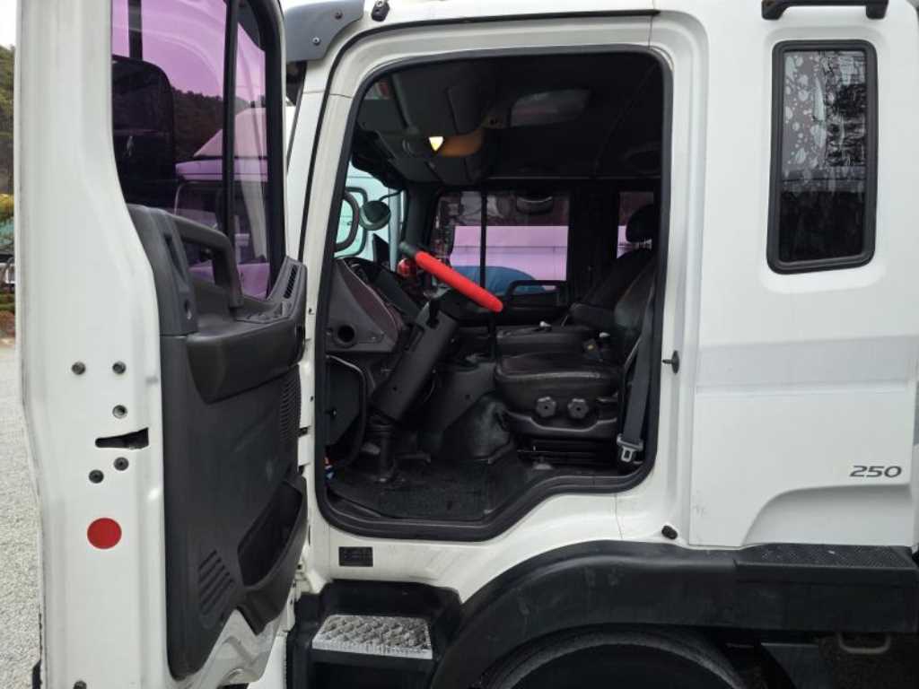 medium and large cargo truck 2011 Blanco - Importación desde Corea - HF Imports Iquique - Foto 20