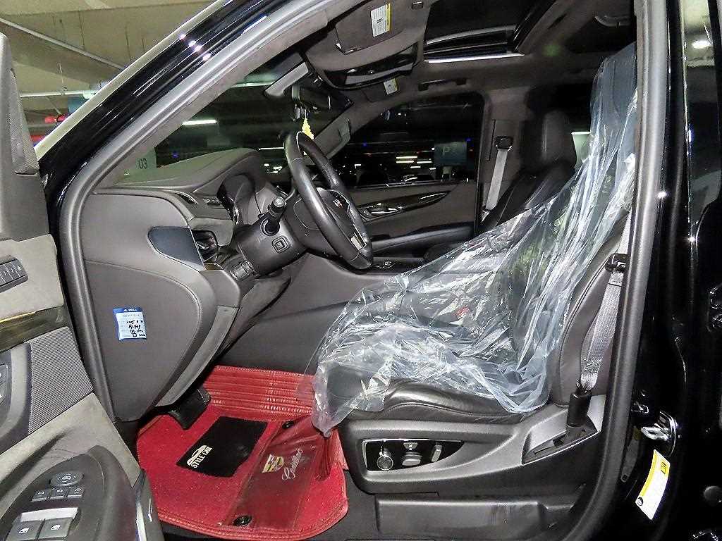 Cadillac Escalade - Vista 6