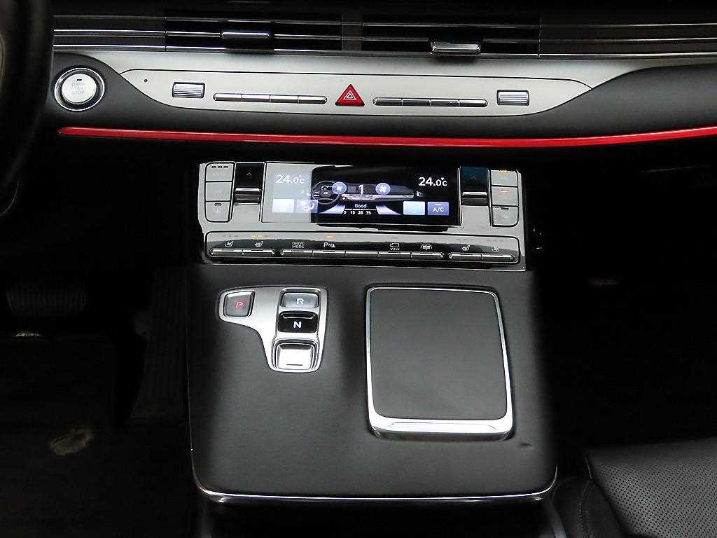 HYUNDAI Grandeur - Vista 11