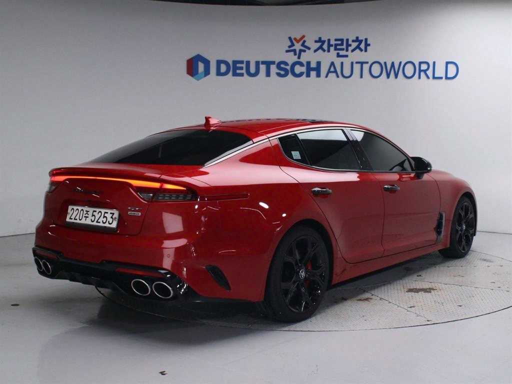 KIA Stinger - Vista 2