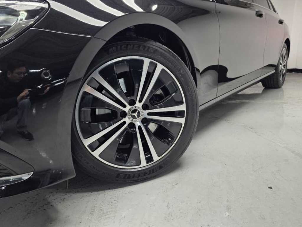 Mercedes Benz E class 2021 Negro - Importación desde Corea - HF Imports Iquique - Foto 20