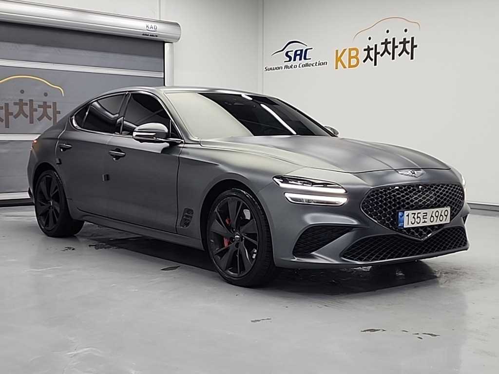 Genesis G70 - Vista 4