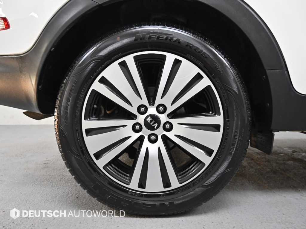 KIA Sportage - Vista 5