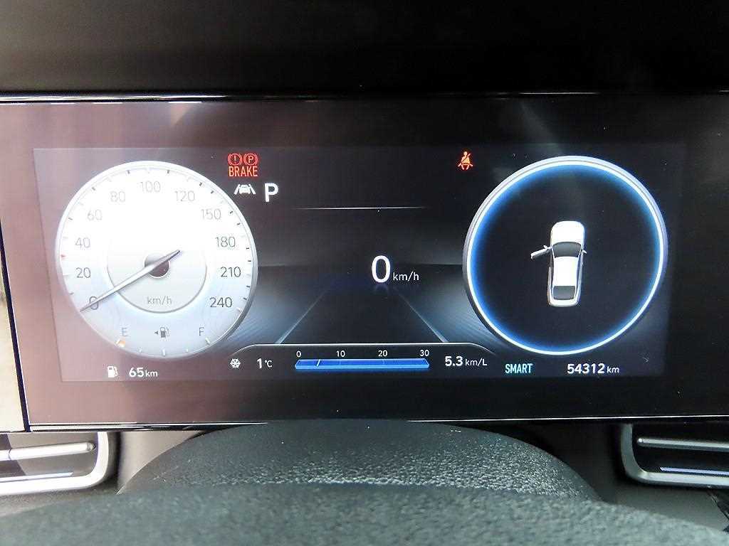 HYUNDAI Avante - Vista 9