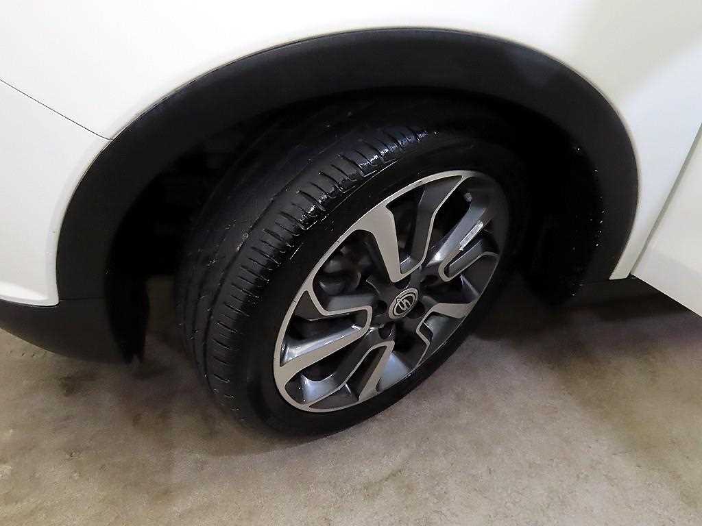 Ssangyong Tivoli 2016 Blanco - Importación desde Corea - HF Imports Iquique - Foto 20