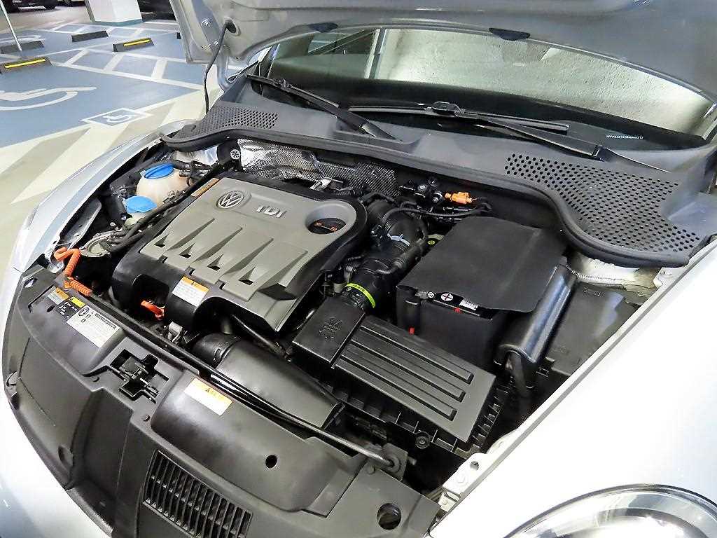 Volkswagen Beetle 2013 Plateado - Importación desde Corea - HF Imports Iquique - Foto 18