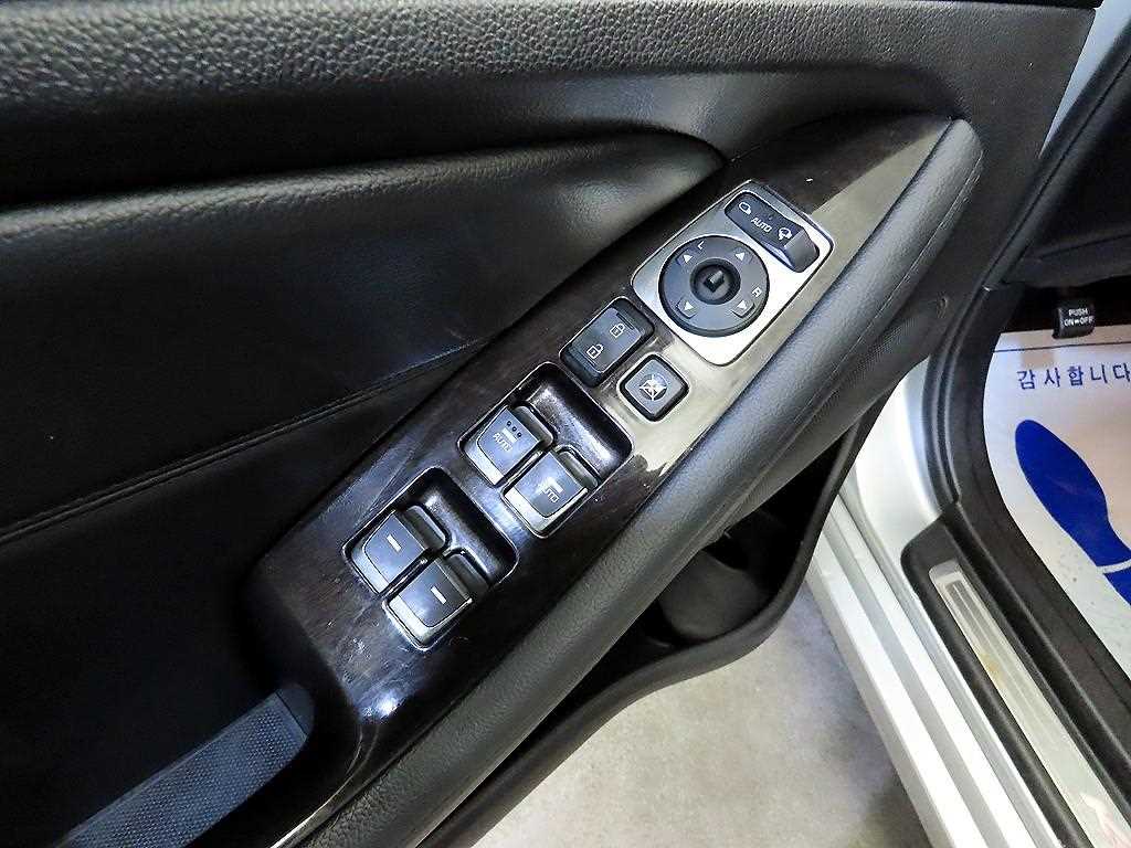 KIA K7 2013 Plateado - Importación desde Corea - HF Imports Iquique - Foto 13