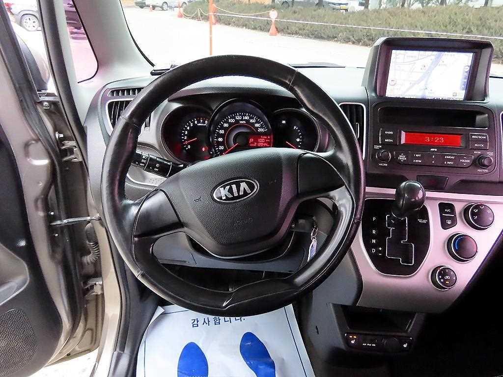 KIA Ray - Vista 8