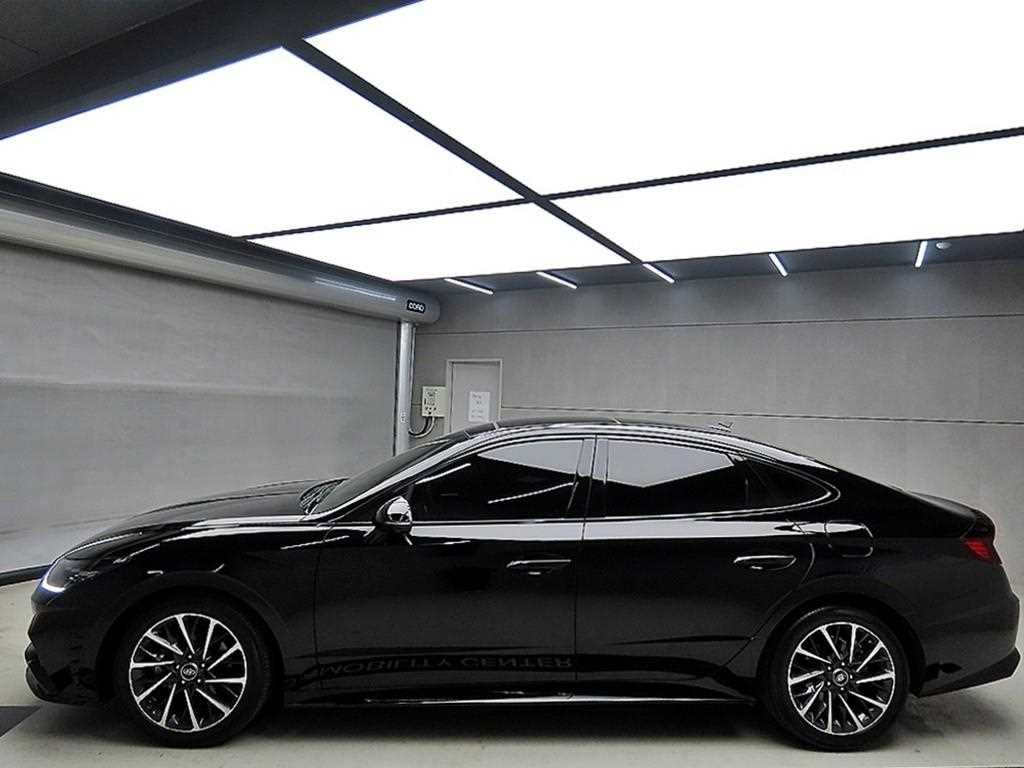 HYUNDAI Sonata - Vista 4