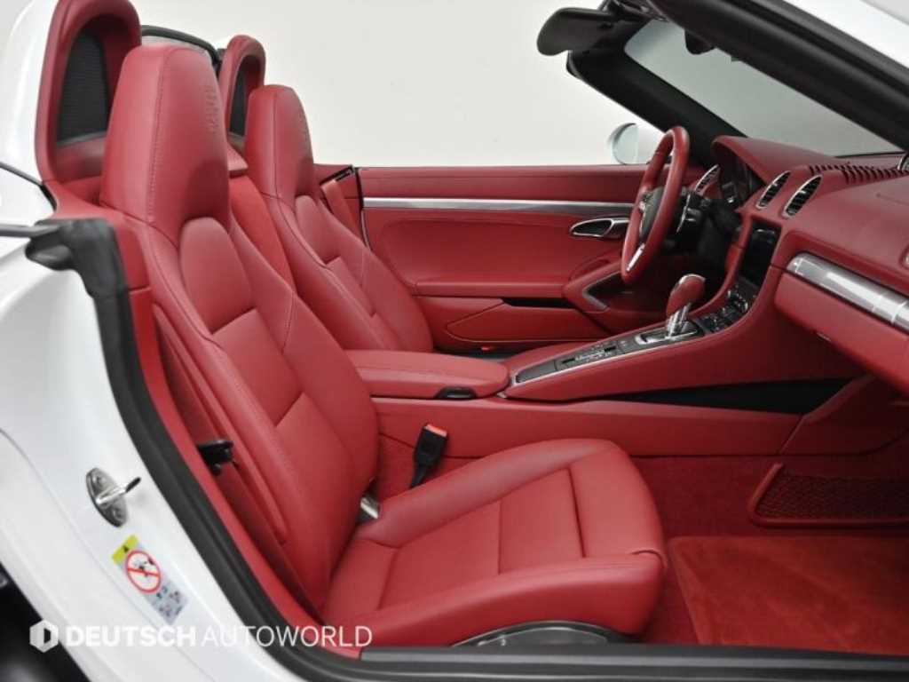 Porsche 718 - Vista 10