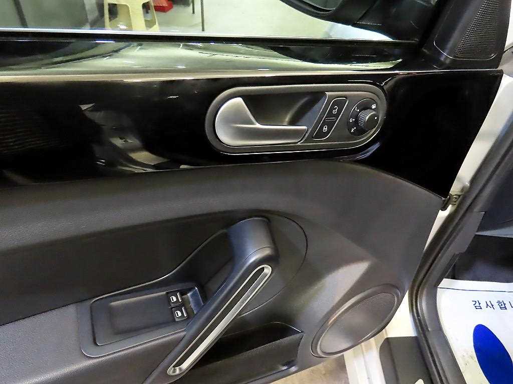 Volkswagen Beetle 2013 Plateado - Importación desde Corea - HF Imports Iquique - Foto 15