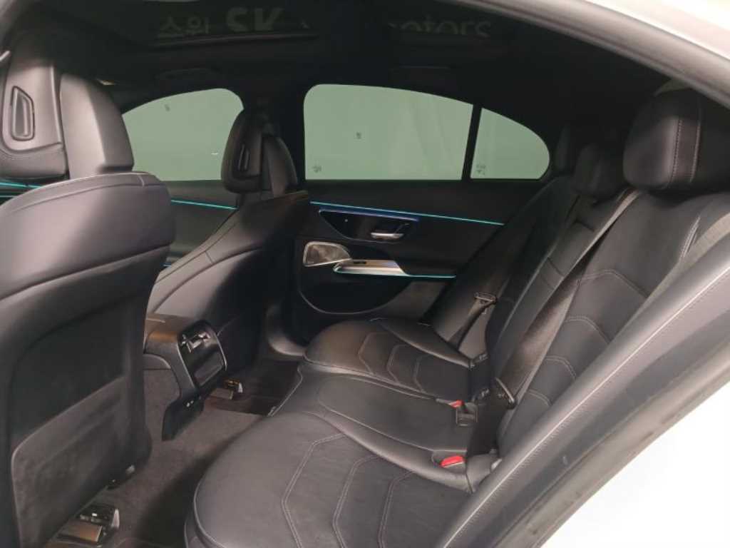 Mercedes Benz E class - Vista 8