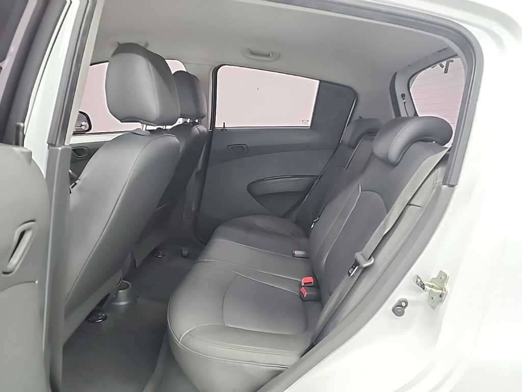 Chevrolet Spark - Vista 12