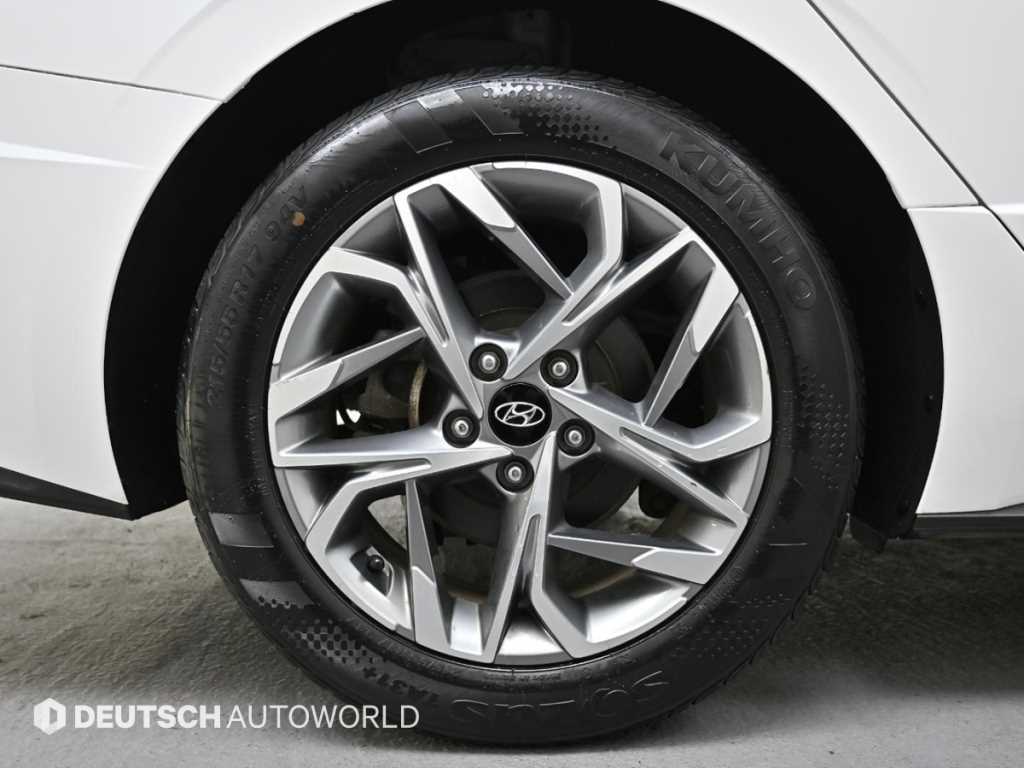 HYUNDAI Sonata - Vista 5