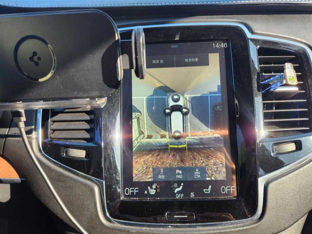 Volvo XC90 - Vista 5