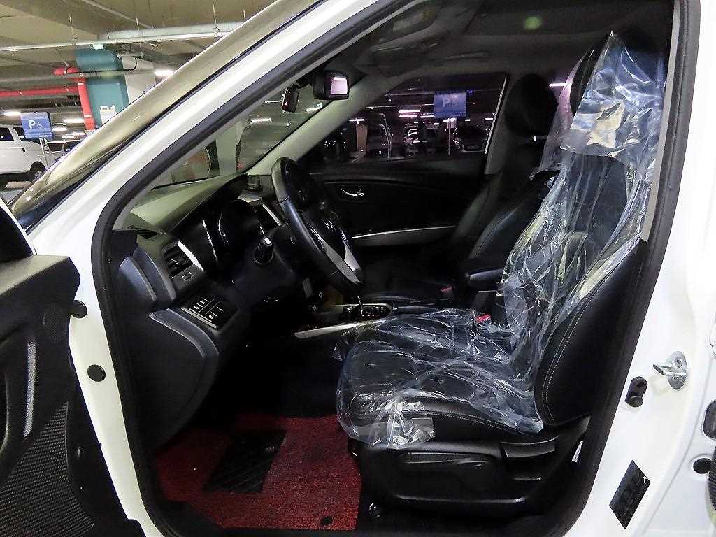 Ssangyong Tivoli - Vista 6