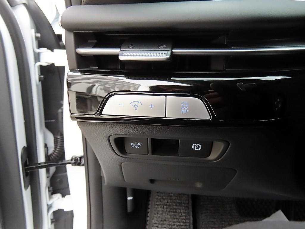 Genesis G80 2025 Blanco - Importación desde Corea - HF Imports Iquique - Foto 13