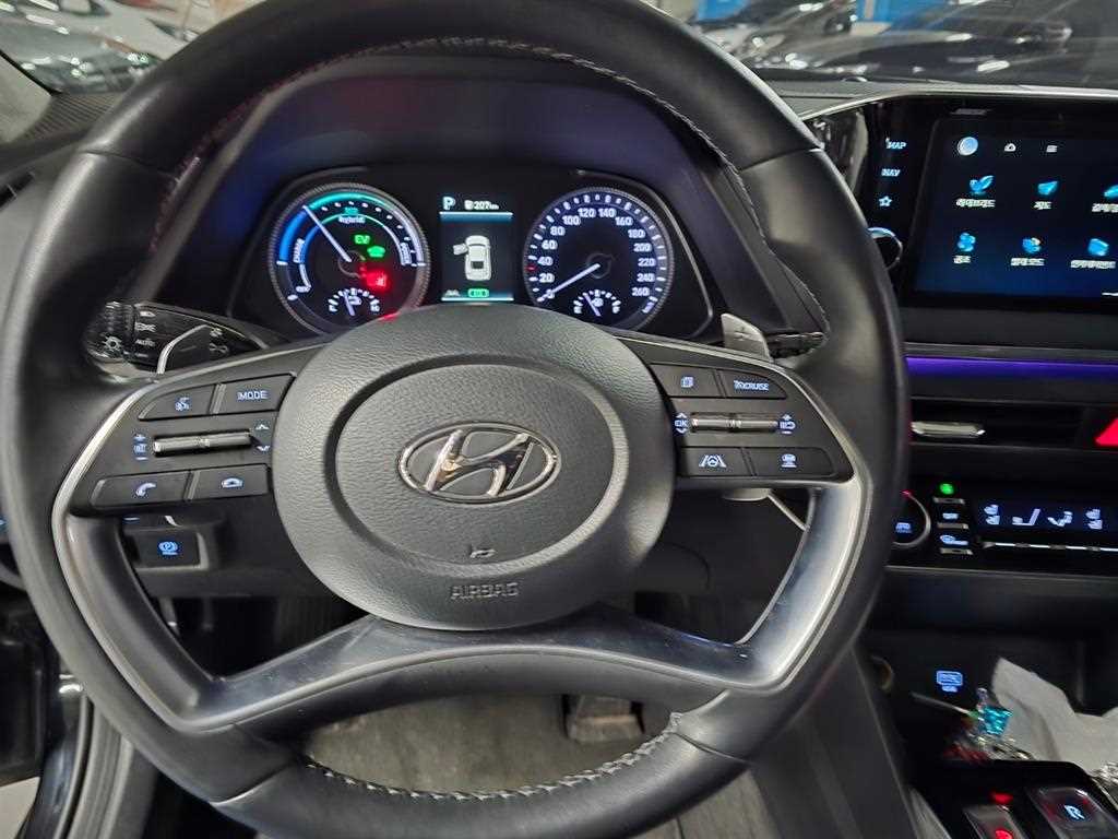 HYUNDAI Sonata - Vista 7