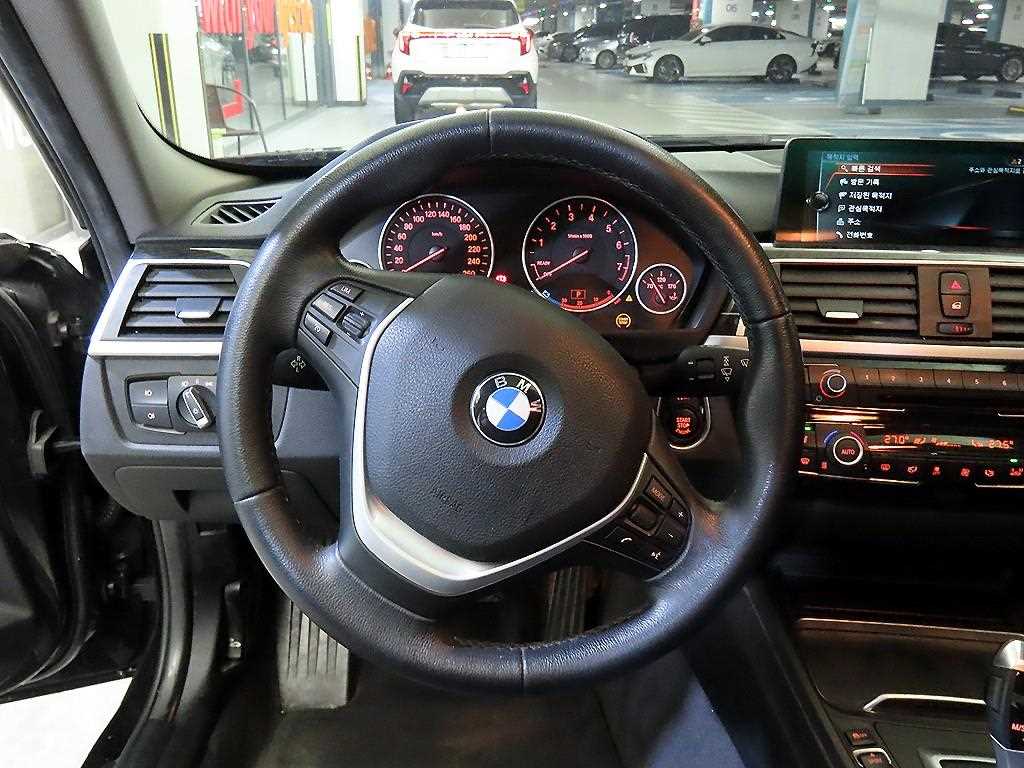 BMW 3 series - Vista 8