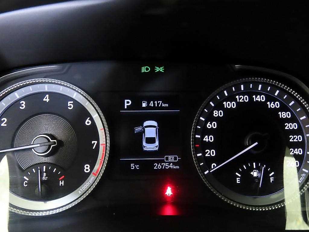 HYUNDAI Sonata - Vista 9