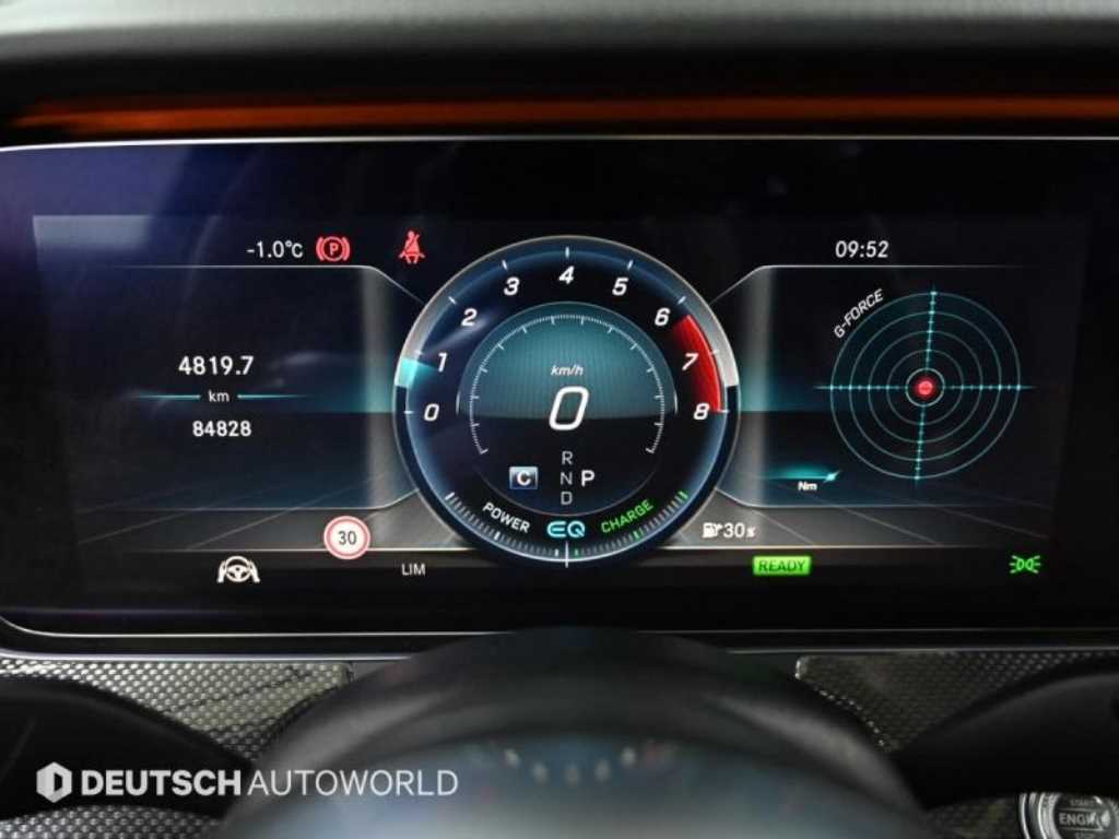 Mercedes Benz E class - Vista 8