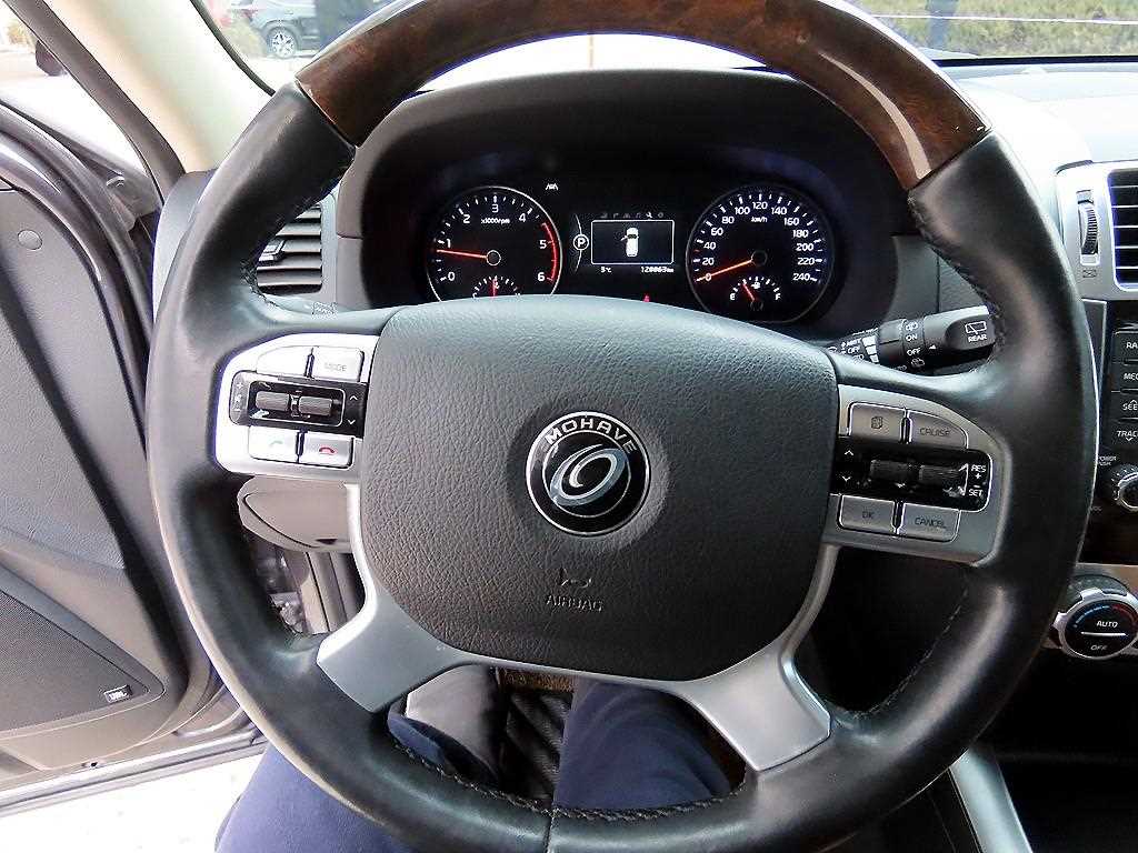 KIA Mohave - Vista 8