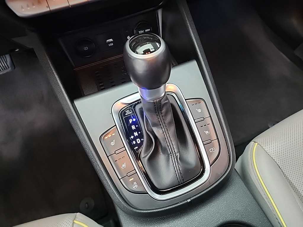 HYUNDAI Kona - Vista 8