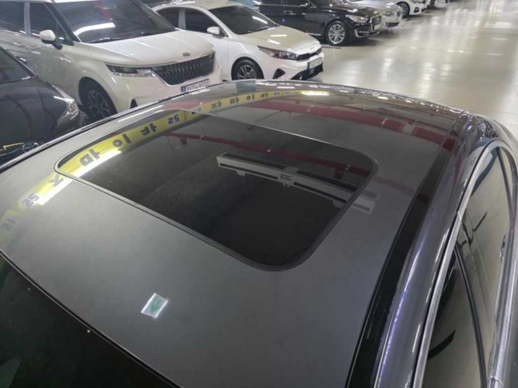 Mercedes Benz E class - Vista 5