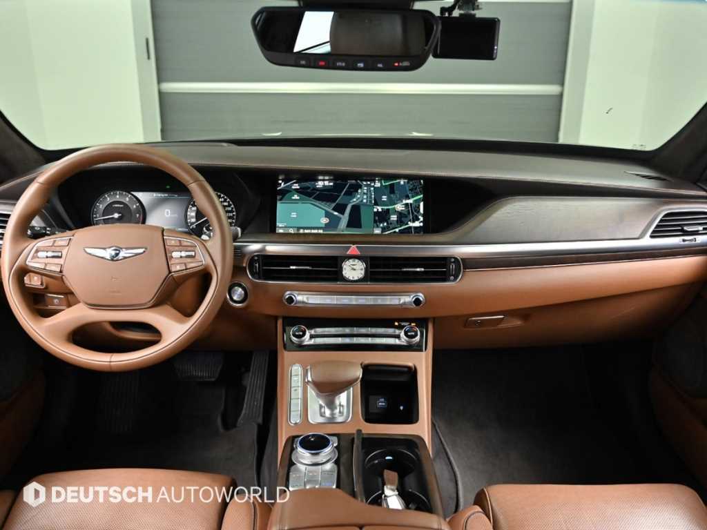 Genesis G90 - Vista 7