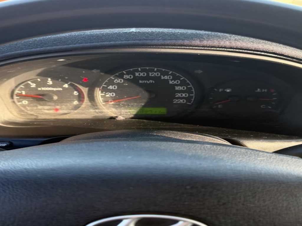 HYUNDAI Starex - Vista 8