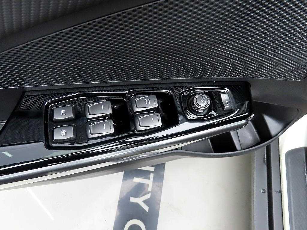 Ssangyong Tivoli - Vista 11